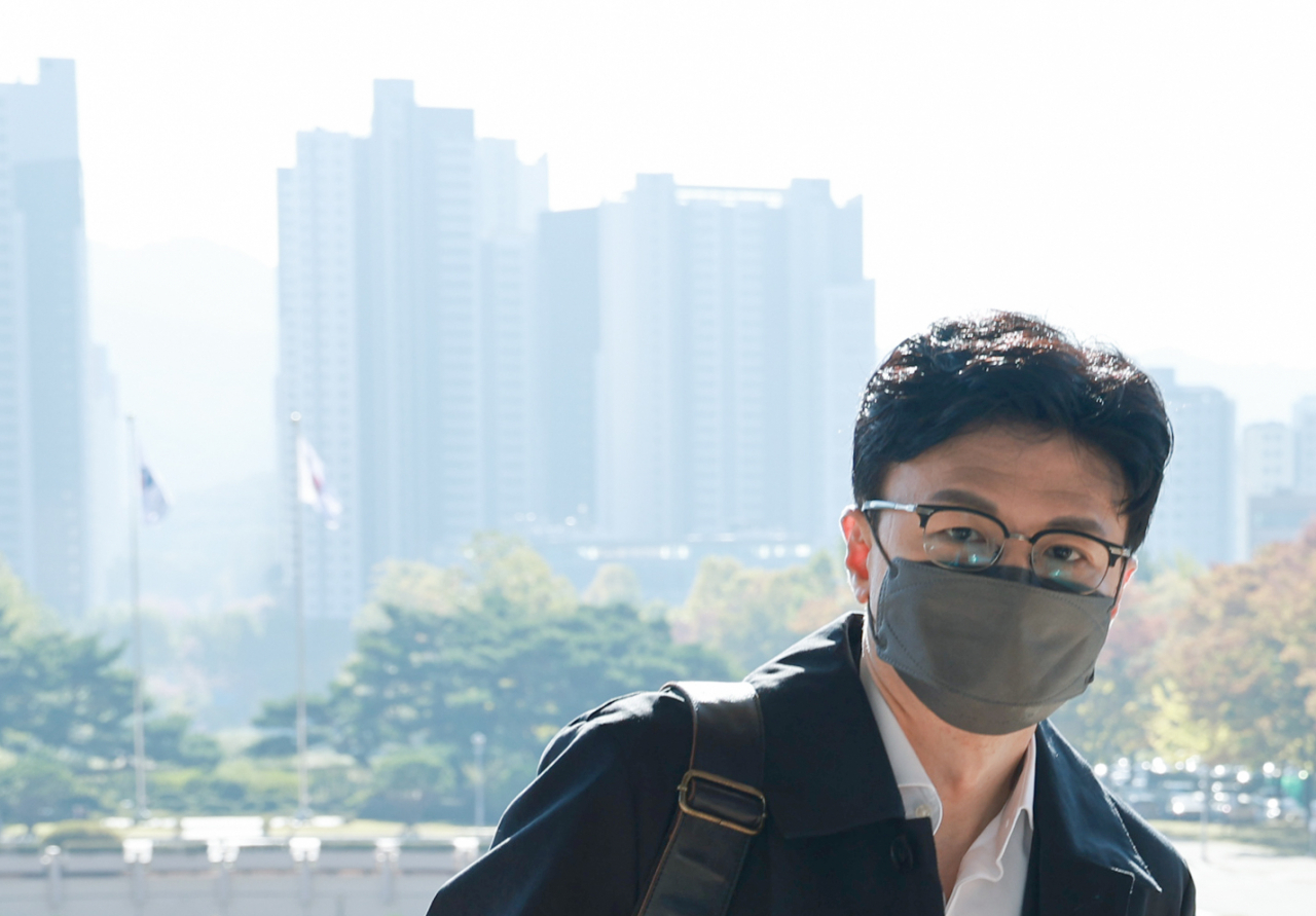 한동훈 법무부 장관이 20일 오전 정부과천청사 법무부로 출근하고 있다. [연합]