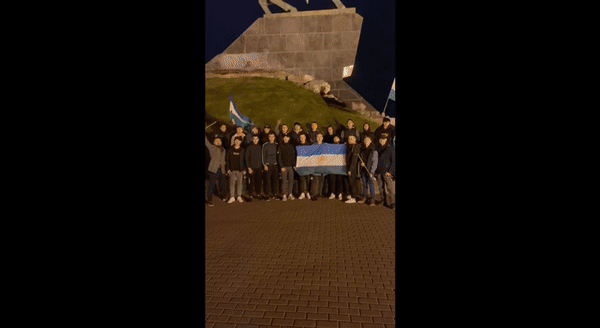러시아 연방 자치 공화국 중 하나인 바시코르토스탄(Bashkortostan) 공화국 내 민족주의 세력이 바시코르토스탄 공화국 깃발을 들고 독립을 주장하고 있는 모습. [Ruslan Gabbasov 텔레그램]