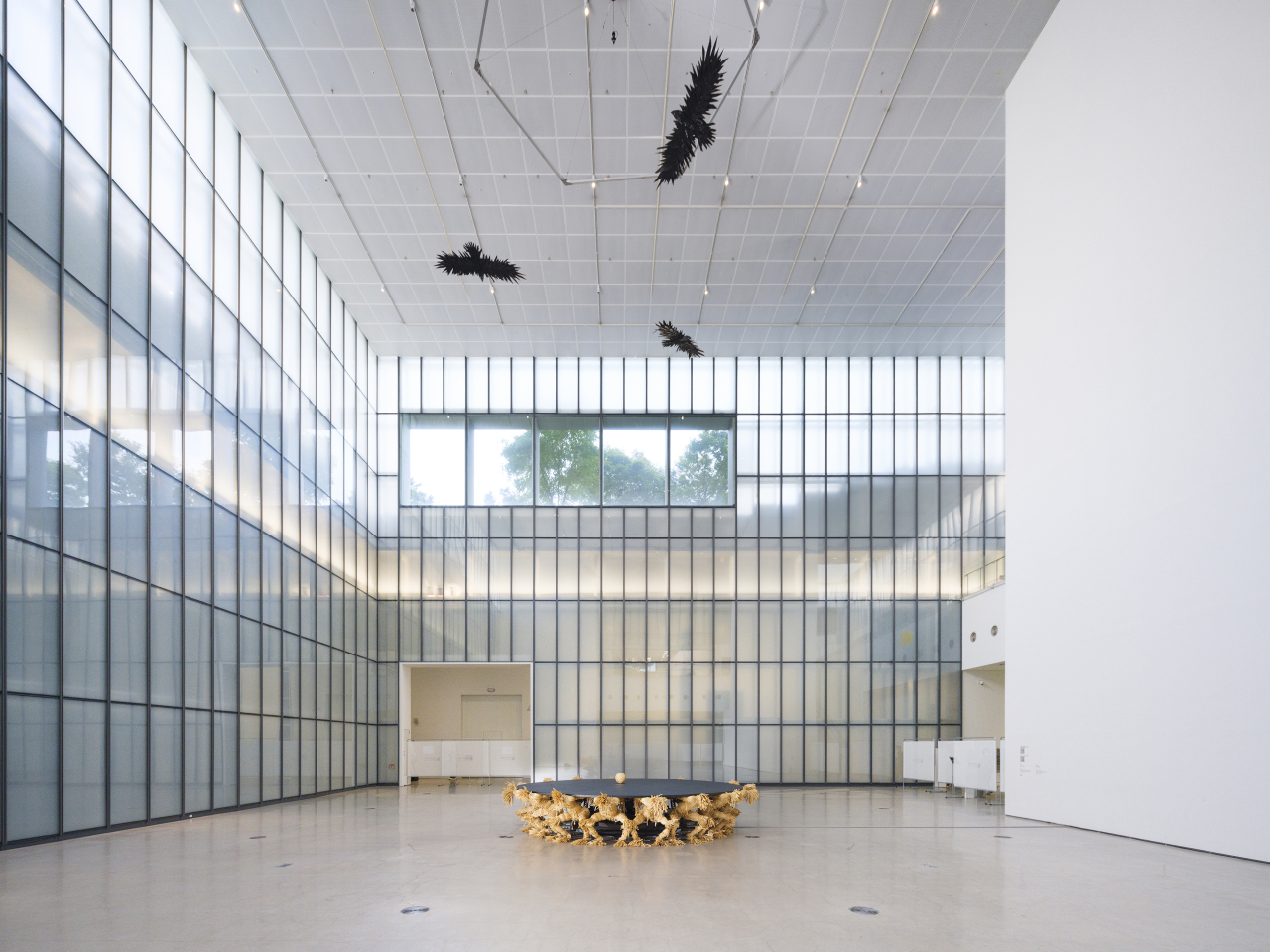 "Round Table" and "Black Birds" by Choe U-ram at the exhibition “MMCA Hyundai Motor Series 2022: Choe U-Ram – Little Ark” in Seoul (MMCA)