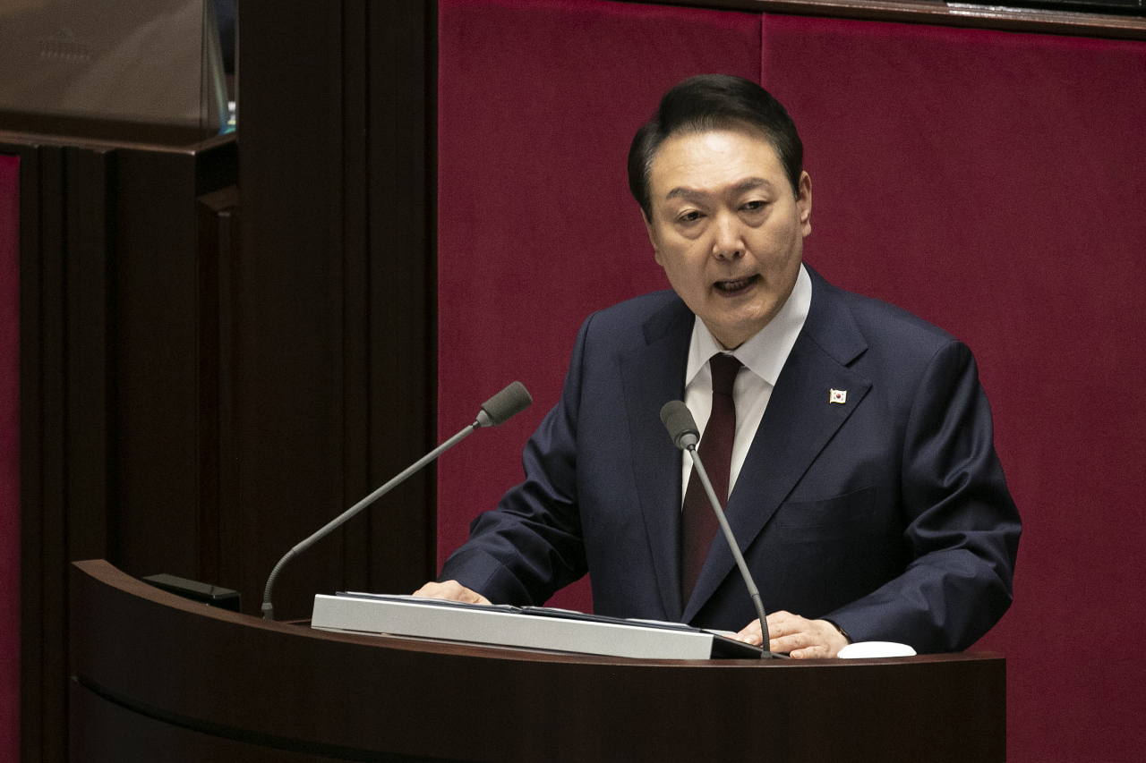 윤석열 대통령이 25일 오전 국회 본회의장에서 내년도 정부 예산안에 대한 시정연설을 하고 있다. [이상섭 기자]