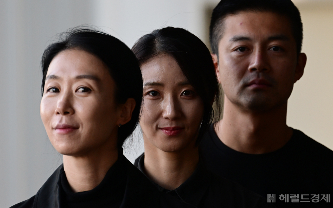 국립무용단 ‘2022 무용극 호동’ 안무가 정소연·송지영·송설은 이 작품에 대해 “영웅 호동이 아닌 내면에 집중해 현대인들이 공감할 수 있는 개인의 이야기”라고 말했다. 박해묵 기자