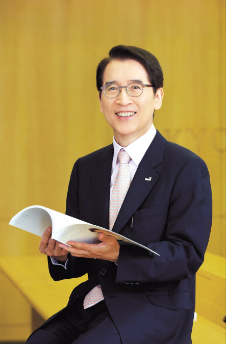 신창재 교보생명 회장