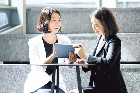 삼성생명(대표 전영묵)은 보험가입부터 계약 유지, 보험청구까지 각 단계에서 디지털화를 진행했다.