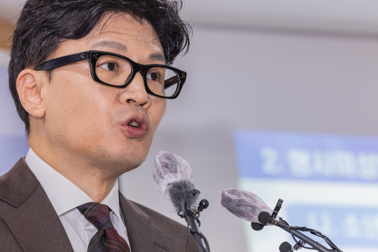 한동훈 법무부 장관이 26일 오후 경기도 정부과천청사 내 법무부에서 소년범죄 종합대책을 발표하고 있다. [연합]