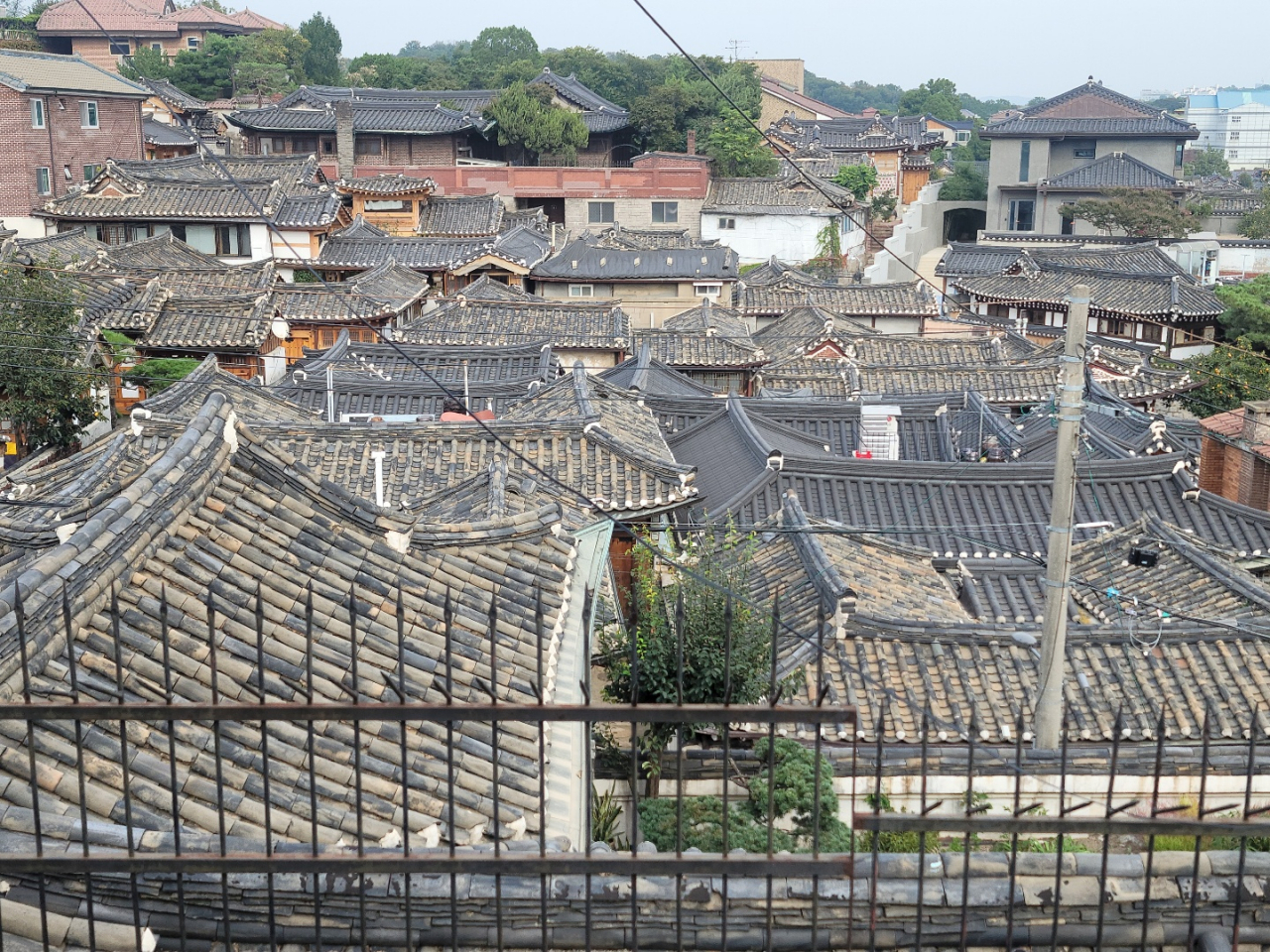 Bukchon Hanok Village (Changbi Publishers)