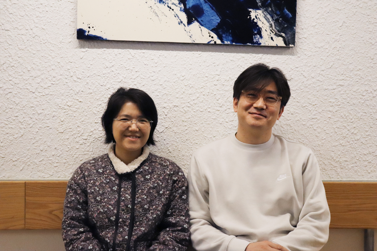 ‘서울국제공연예술제(Seoul Performing Arts Festival, 이하 2022 SPAF)’를 통해 지개막한 연극 ‘지상의 여자들’의 드라마터그 전강희, 연출가 전인철