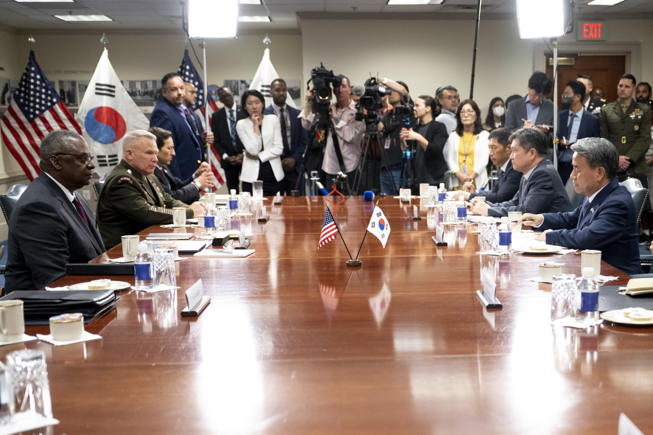 Secretary of Defense Lloyd J. Austin III hosts South Korean Minister of National Defense Lee Jong-sup for talks at the Pentagon, Washington, D.C., July 29, 2022. (File Photo- US Department of Defense)