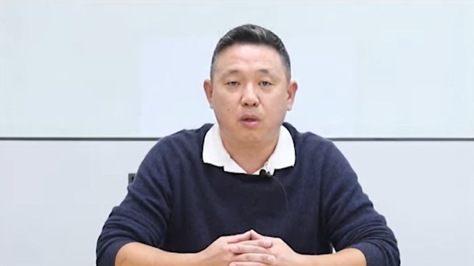 안종오 디어유 대표이사가 지난해 11월 디어유 IPO에 대해 설명하고 있다.