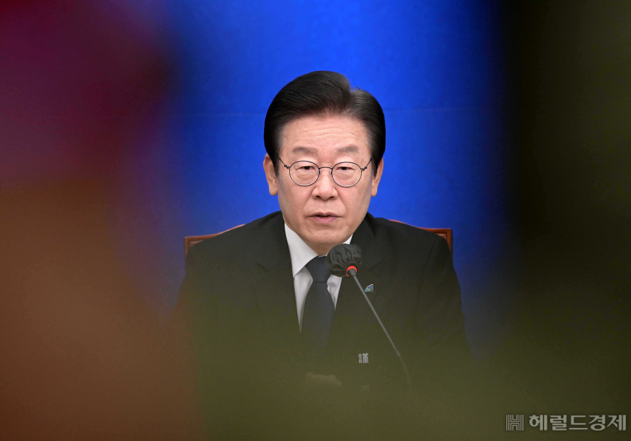 이재명 더불어민주당 대표가 9일 오전 서울 여의도 국회에서 열린 최고위원회의 - 산업재해 없는 안전한 노동 편에 참석해 발언하고 있다. 이상섭 기자