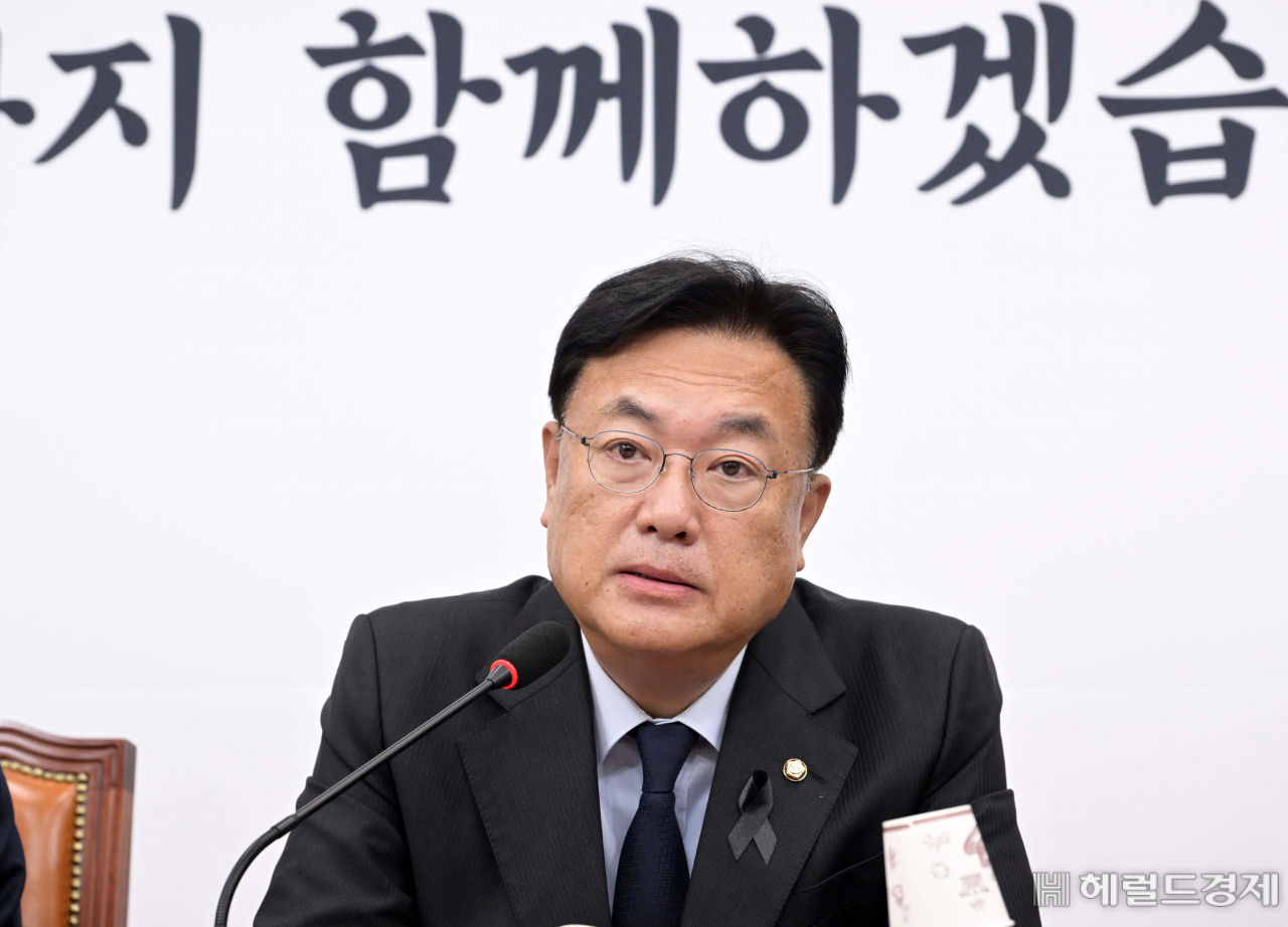 국민의힘 정진석 비대위원장이 10일 오전 국회에서 열린 비상대책위원회의에 참석해 발언을 하고 있다. 이상섭 기자