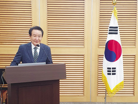 10일 국회의원회관 제2세미나실에서 열린 ‘콘텐츠산업 활성화를 위한 세제지원 개선방안’ 포럼에서 변재일 더불어민주당 의원이 축사를 하고 있다. [CJ ENM 제공]