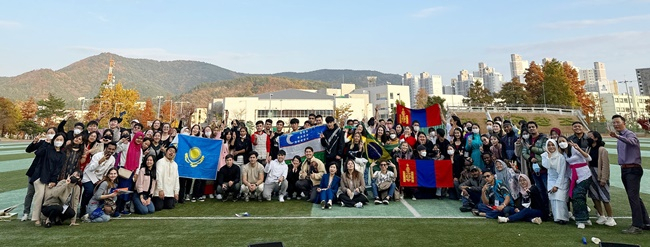 순천대 '국제교류의 날' 행사가 지난 11일 교내에서 열리고 있다.