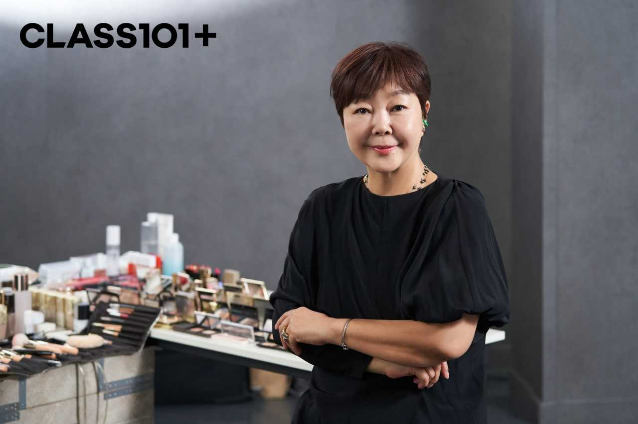 유명 여배우들의 메이크업을 전담하는 것으로 유명한 이경민 원장이 클래스101의 구독 서비스를 통해 첫 온라인 클래스를 선보인다.[클래스101 제공]