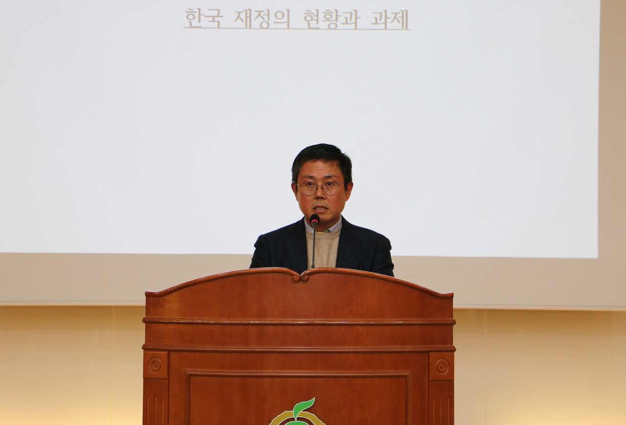 더 큰 나주아카데미에서 강의하고 있는 안도걸 전 기재부 2차관