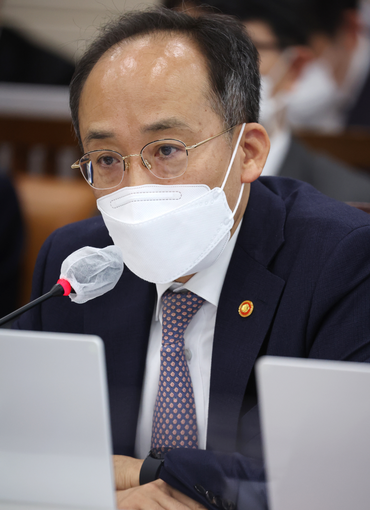 추경호 부총리 겸 기획재정부 장관이 18일 오전 국회에서 기획재정위원회 전체회의에서 의원질의에 답변하고 있다.[연합]
