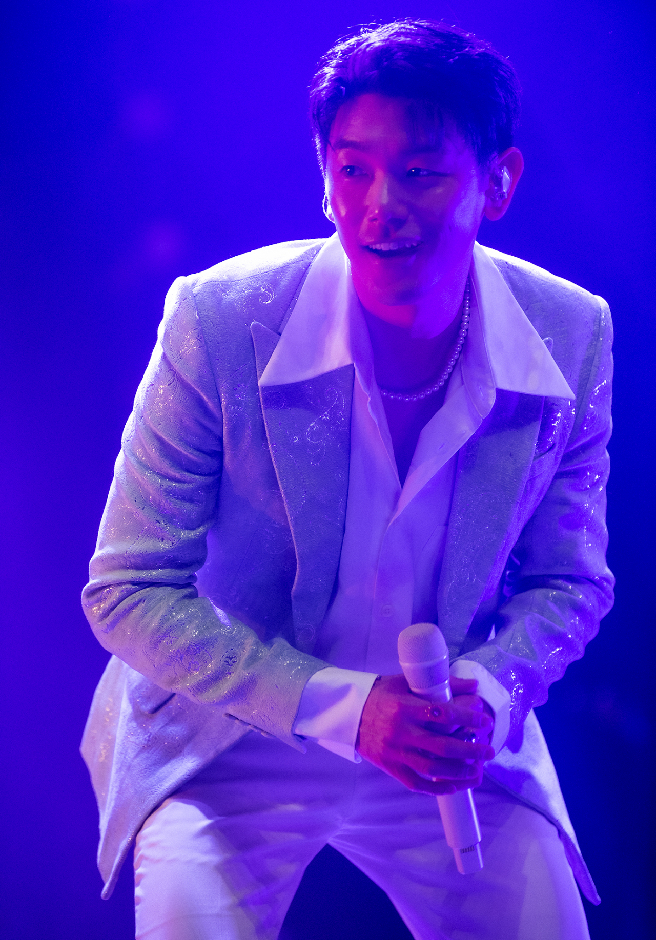 Eric Nam performs during his world tour concert on Sunday at Yes24 Live Hall in Gwangjin-gu, east of Seoul. (Live Nation Korea)