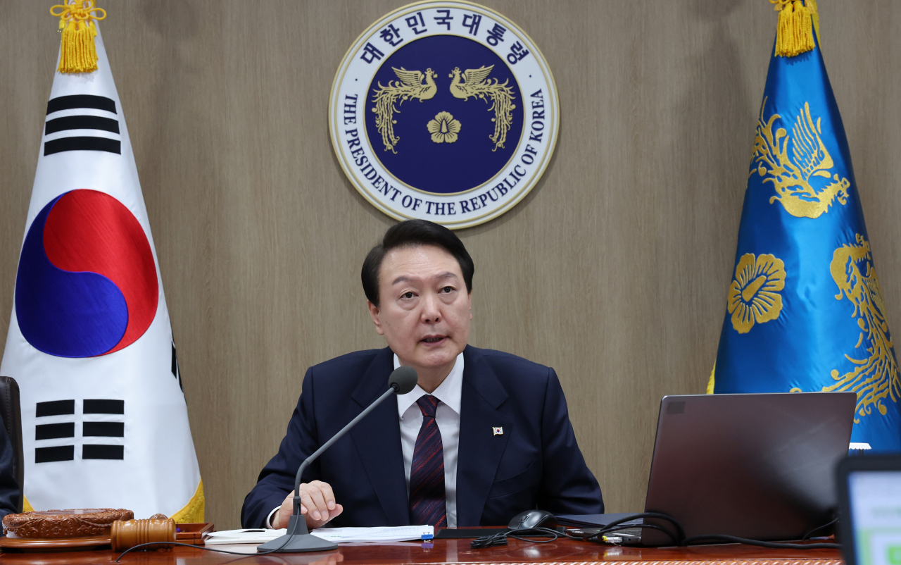 윤석열 대통령이 22일 오전 서울 용산 대통령실 청사에서 열린 국무회의를 주재하고 있다. [연합]