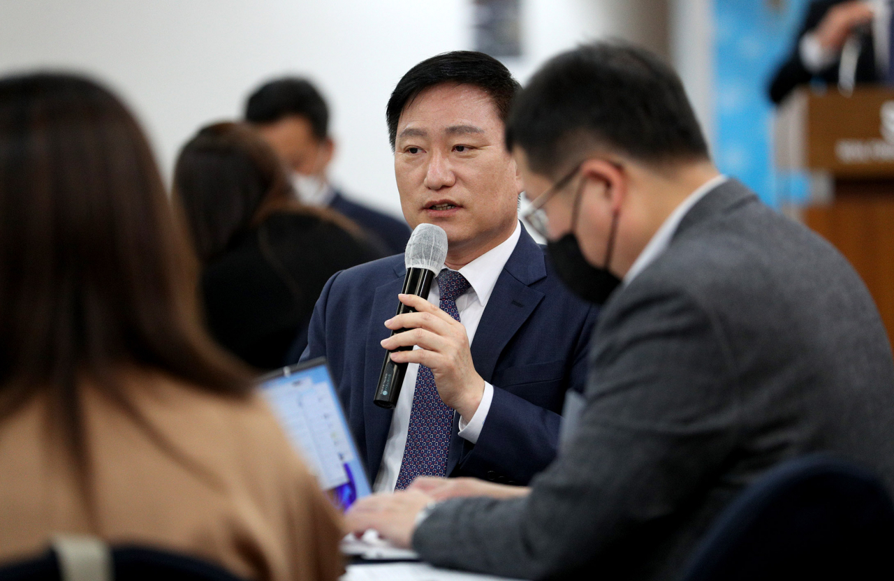 손승현 우정사업본부장이 23일 서울 중구 한국프레스센터에서 열린 기자간담회에서 우정사업 추진계획을 발표하고 있다. [우정사업본부 제공]
