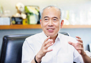 황철주 주성엔지니어링 회장