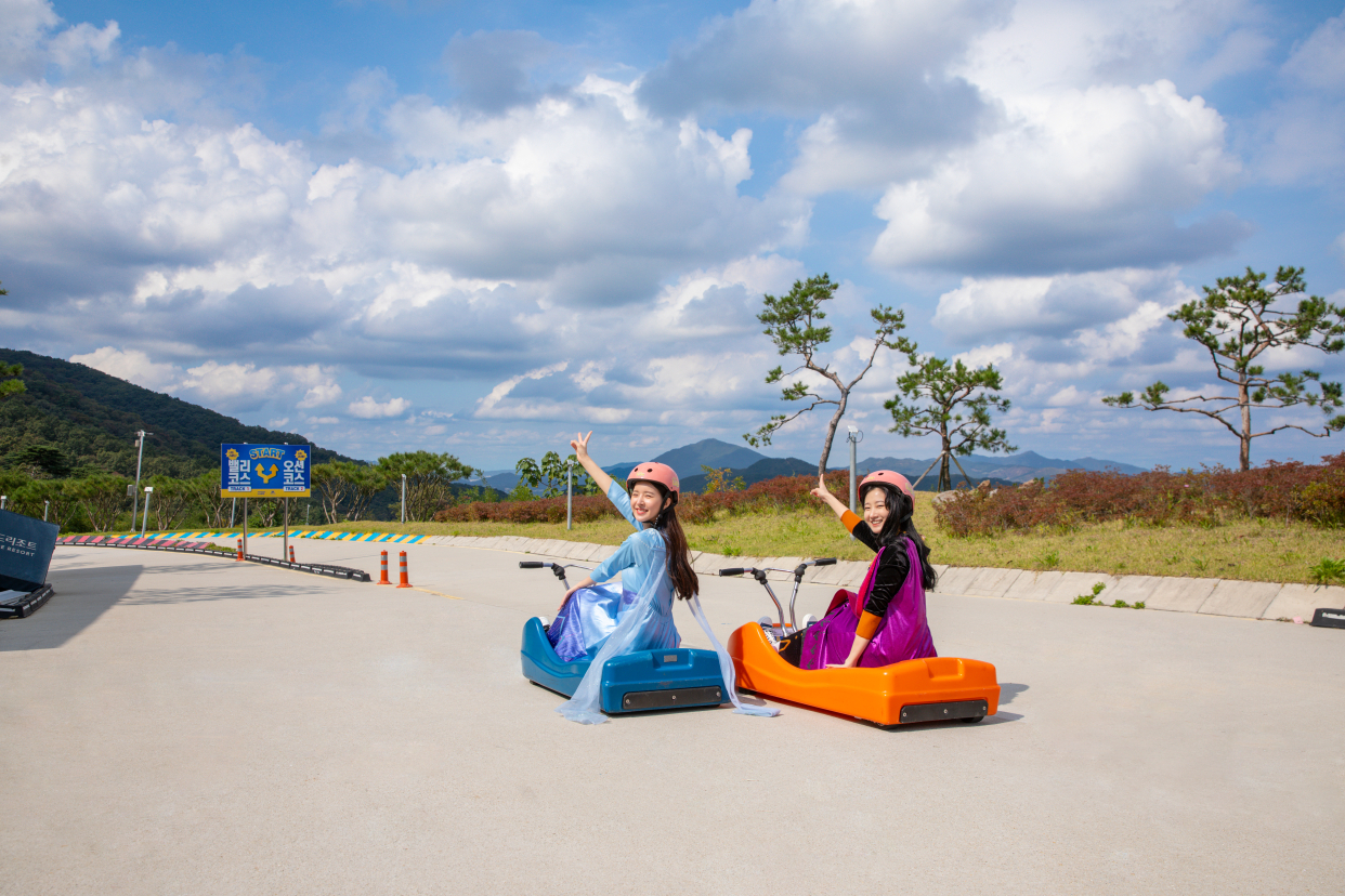 Visitors pose for photos at Ganghwa Luge. (Ganghwa Luge)