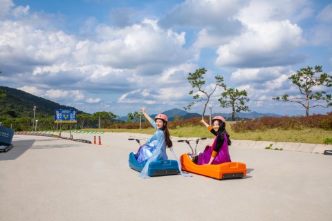 High-speed thrills, cushiony pretzels and art with music