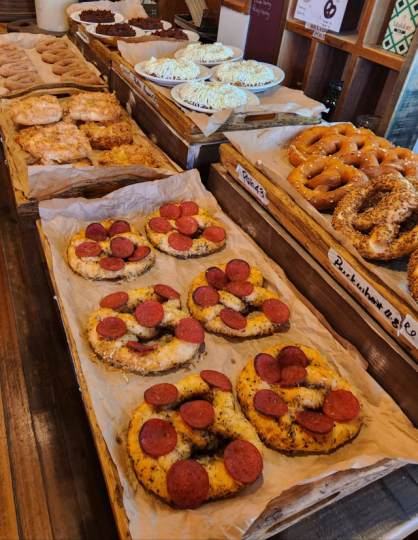 Six different pretzels are displayed at Bready Post located in Yongsan-gu, Soeul. (Song Seung-hyun/The Korea Herald)