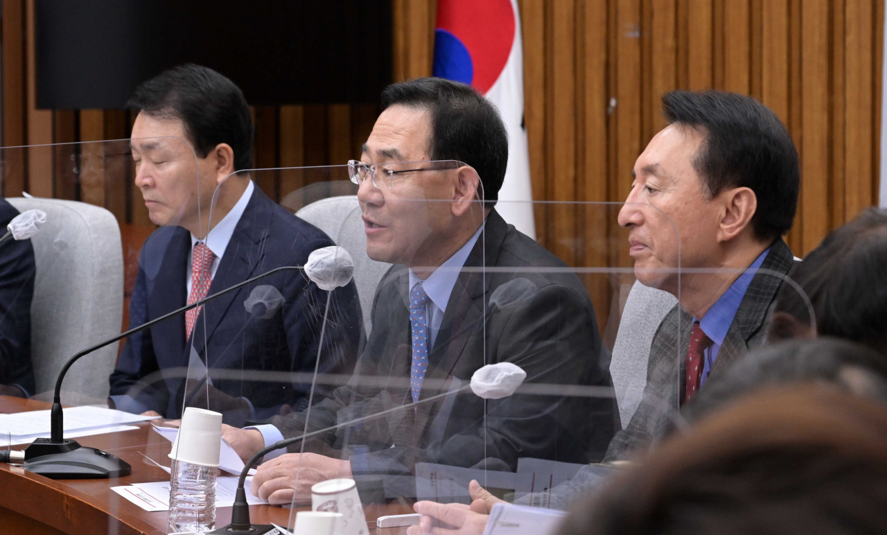 주호영 국민의힘 원내대표가 29일 서울 여의도 국회에서 열린 원내대책회의에 참석해 모두발언을 하고 있다. 이상섭 기자