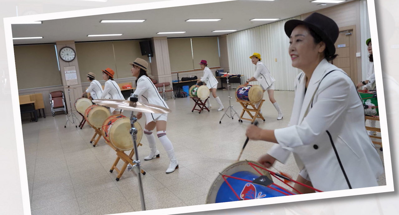 평생학습 동아리 활동 장면
