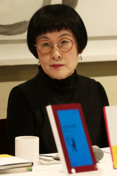 김혜순 시인 . 연합뉴스