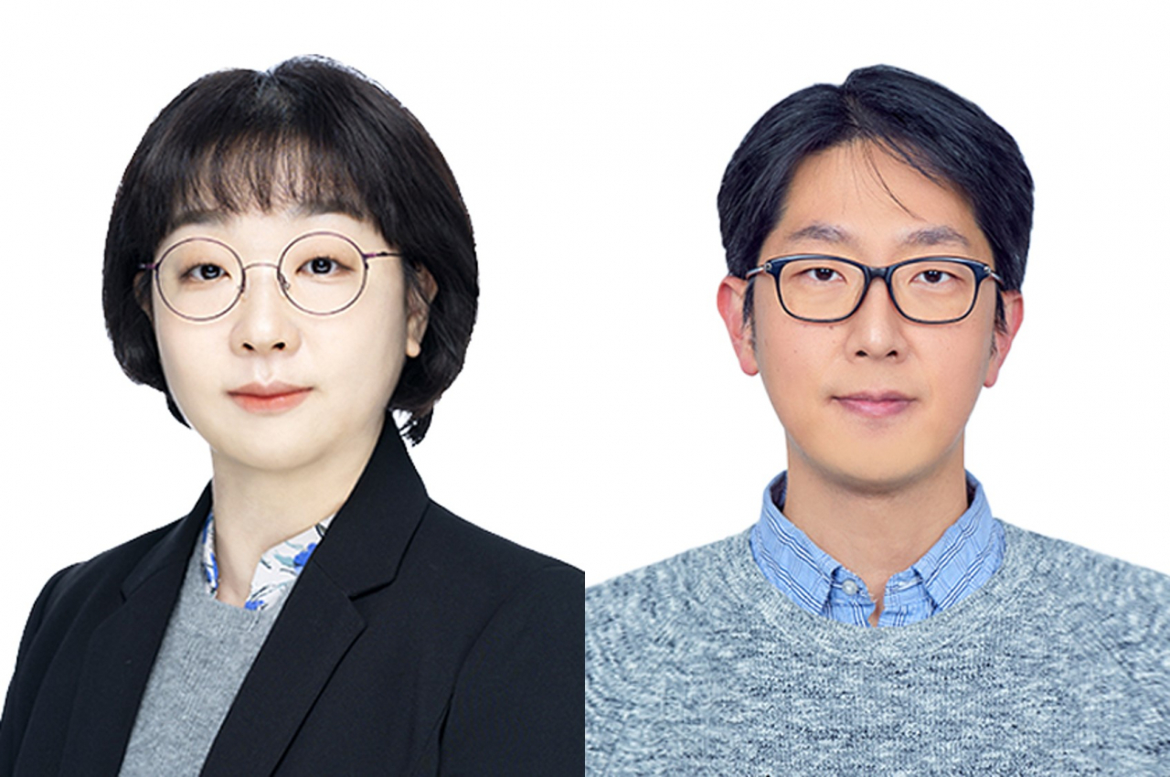 고은정(왼쪽) SK하이닉스 부사장 담당과 박명재 SK하이닉스 부사장 담당 [SK하이닉스 제공]