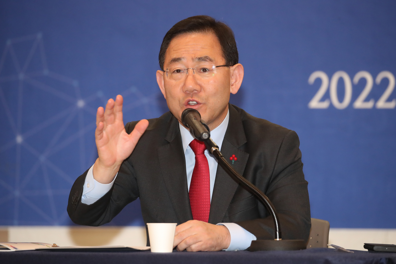 국민의힘 주호영 원내대표가 3일 대구 수성대학교에서 열린 대구·경북 언론인 모임 '아시아포럼21' 초청토론회에서 현안 관련 발언 하고 있다. [연합]