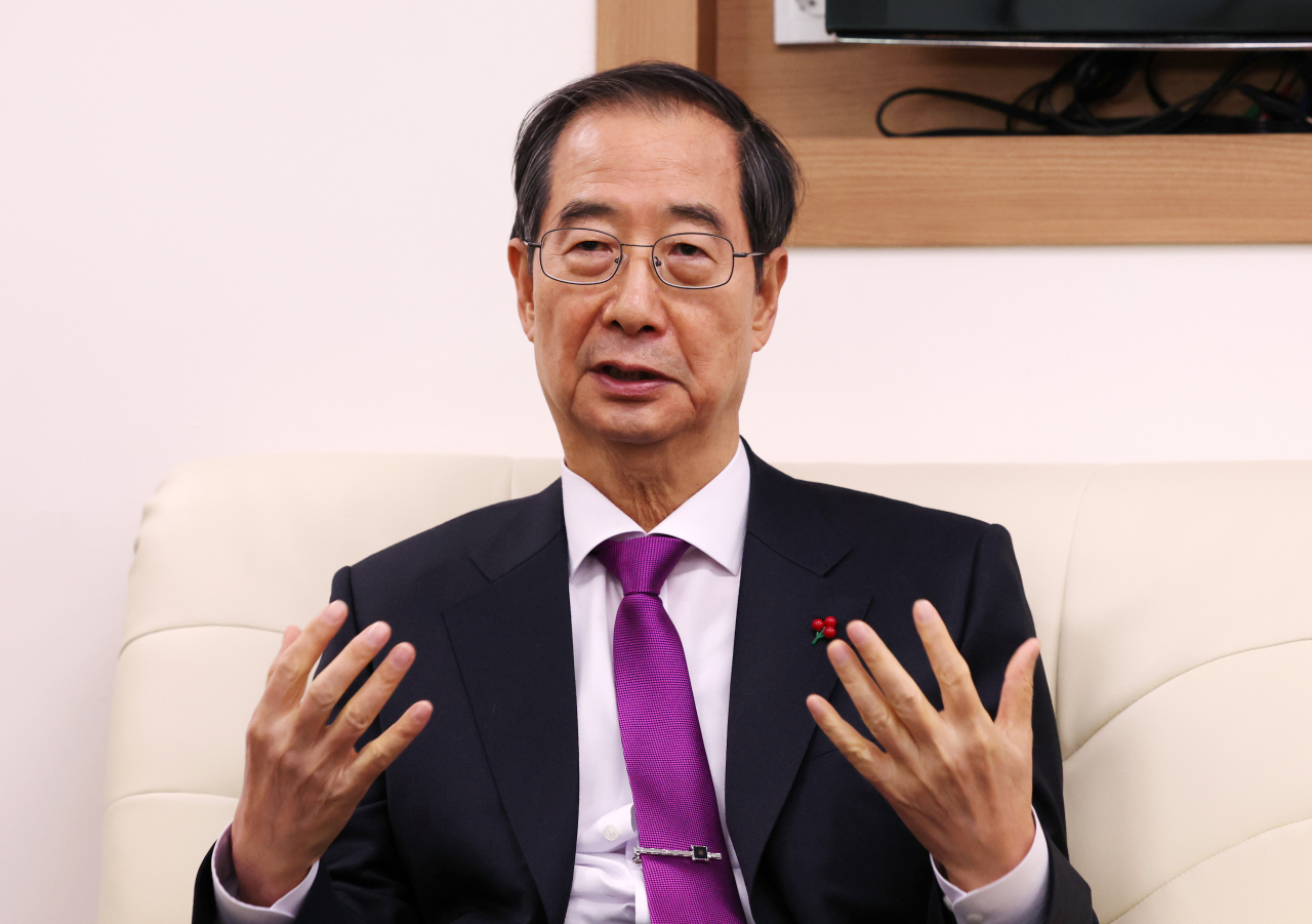 한덕수 국무총리가 6일 오후 세종시 정부세종청사에서 열린 출입기자단과의 간담회에서 발언하고 있다. [연합]