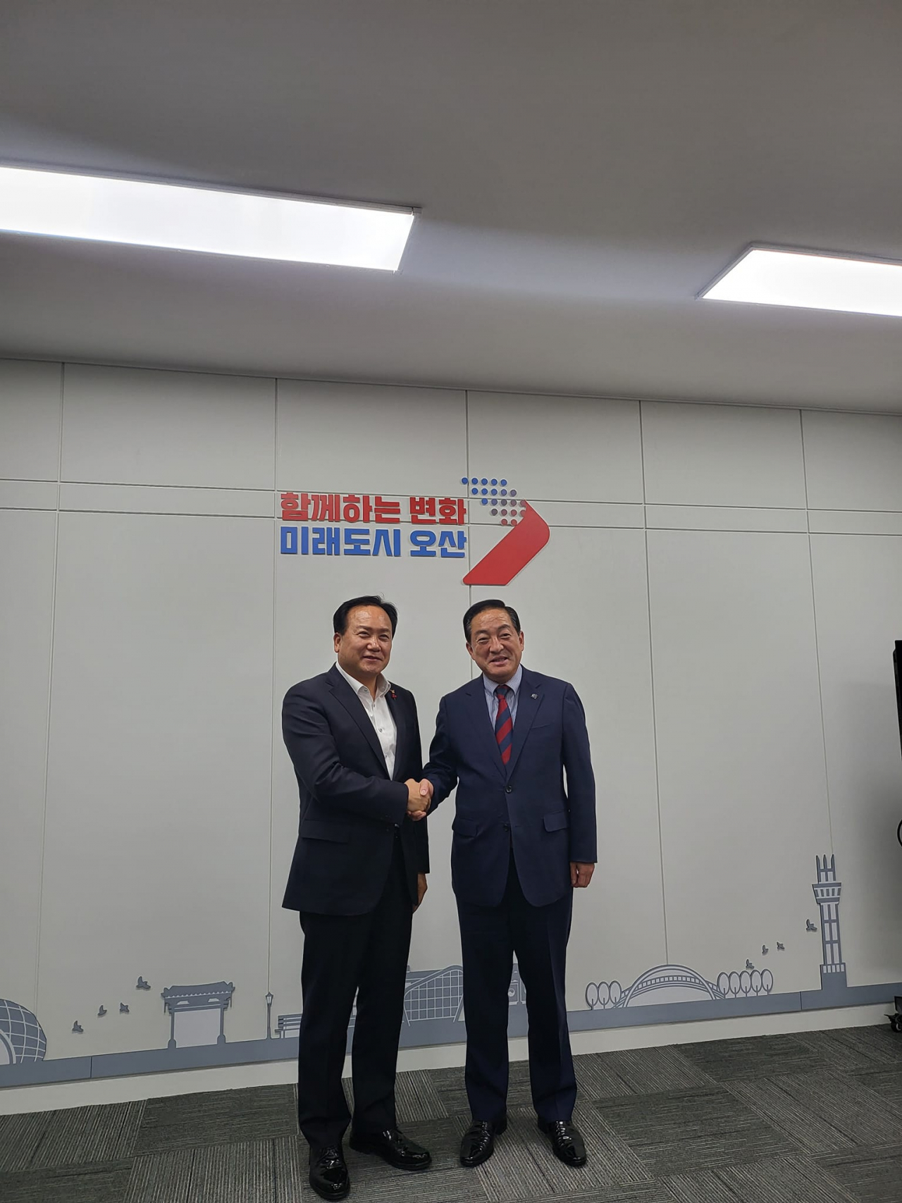 오산시장을 만난 이병선 속초시장.