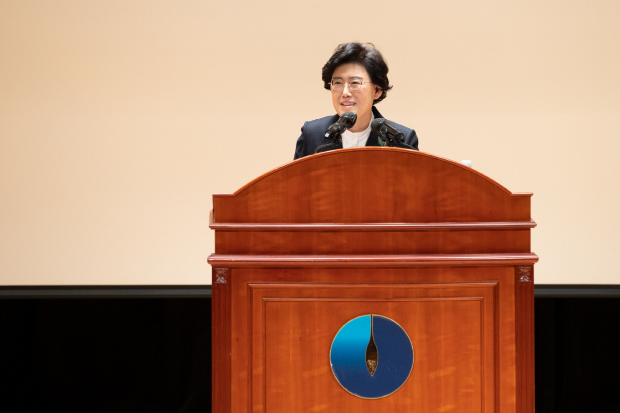 최연혜 한국가스공사 사장이 12일 대구 동구 본사에서 열린 취임식에서 취임사를 하고 있다. [한국가스공사 제공]