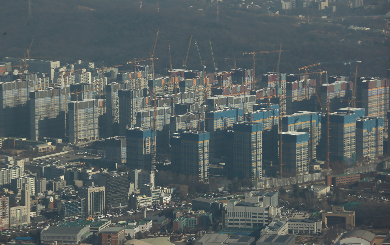 “12억 고가주택 딴 나라 얘기”…작년 팔린 아파트 70%는 3억 이하 [부동산360]