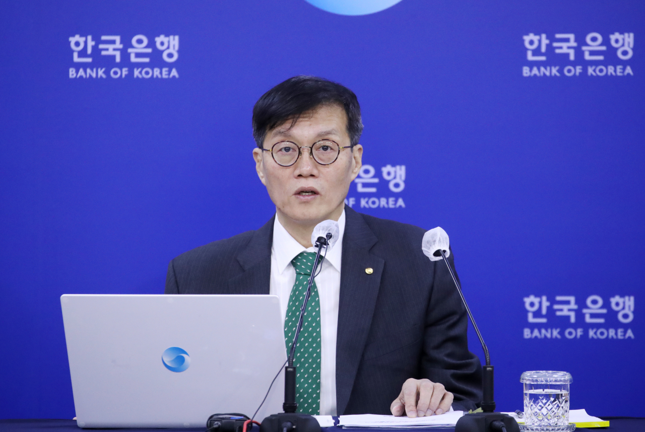 이창용 한국은행 총재가 20일 오전 서울 중구 한국은행에서 열린 물가안정목표 운영상황 점검 설명회에서 발언하고 있다. [연합]