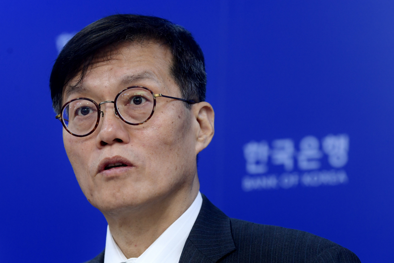 이창용 한국은행 총재가 지난해 12월 20일 서울 중구 한국은행 기자실에서 열린 2022년 하반기 물가설명회에서 물가안정목표 운영상황에 관해 설명하고 있다. 연합뉴스