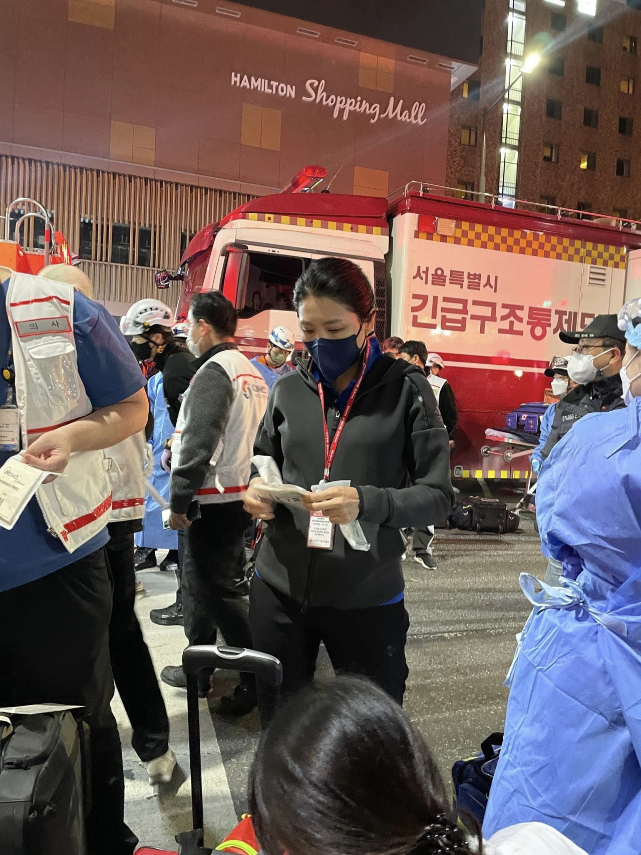 Democratic Party of Korea Rep. Shin Hyun-young is pictured at the scene of the fatal crowd crush on the streets of Itaewon, Seoul, on Oct. 30. (posted Oct. 30 on Shin’s Facebook page)