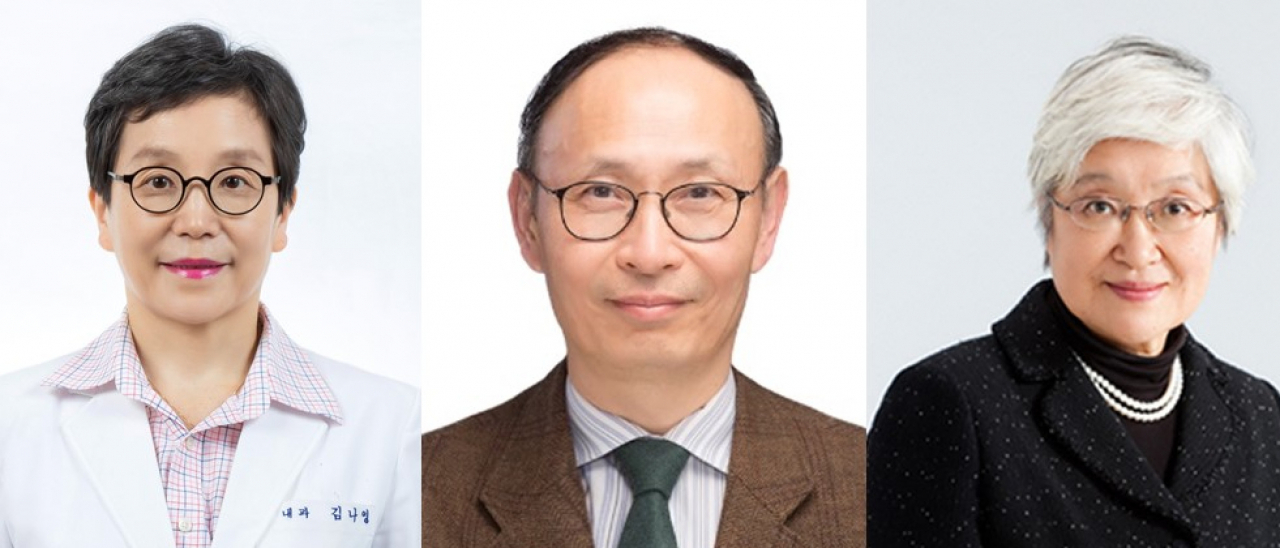 분당서울대병원 소화기내과 김나영 교수(좌), 대한민국의학한림원 왕규창 원장(중앙), 한국과학기술젠더혁신센터 이혜숙 소장(우).