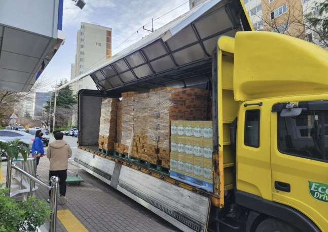 5t 트럭에 실어온 라면 550박스 [부산 사상구]