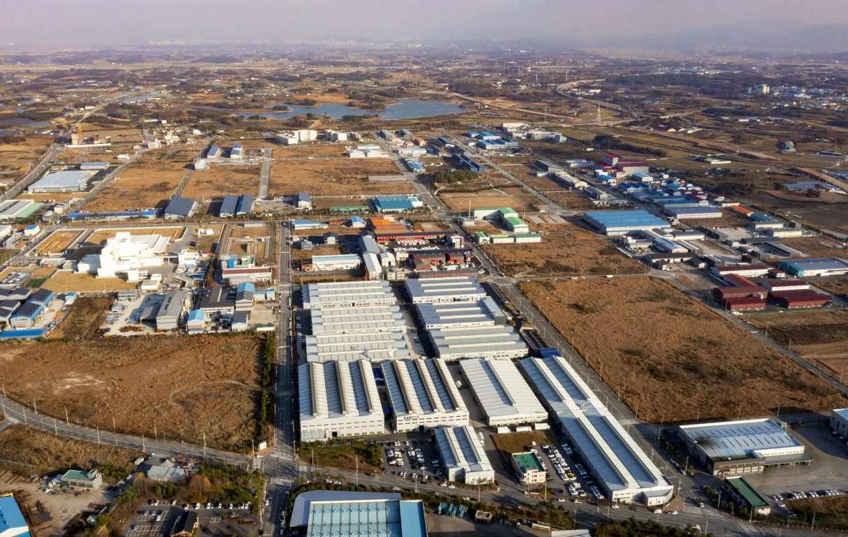 전북 김제에 설립되는 두산 하이엔드 FCCL 생산라인 공장 부지 전경. [두산 제공]