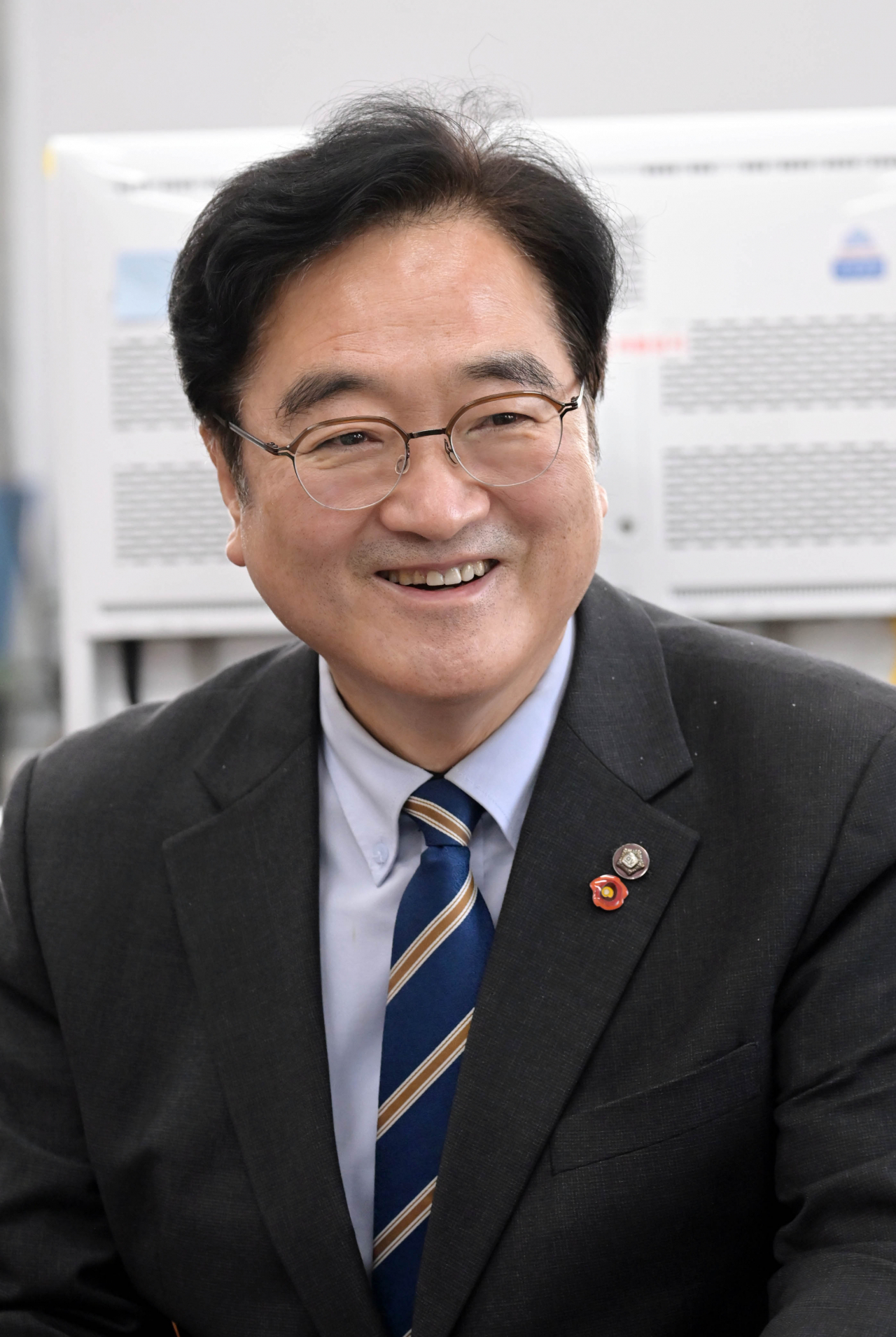 우원식 더불어민주당 의원(예산결산특별위원회 위원장)이 19일 오후 서울 여의도 국회에서 헤럴드경제와 인터뷰를 하며 “우리 사회 약자를 돕겠다는 철학을 어떤 상황에서도 흔들리지 않게 지키고, 꼭 실천하는 사람이 되고 싶다”고 말했다. 이상섭 기자