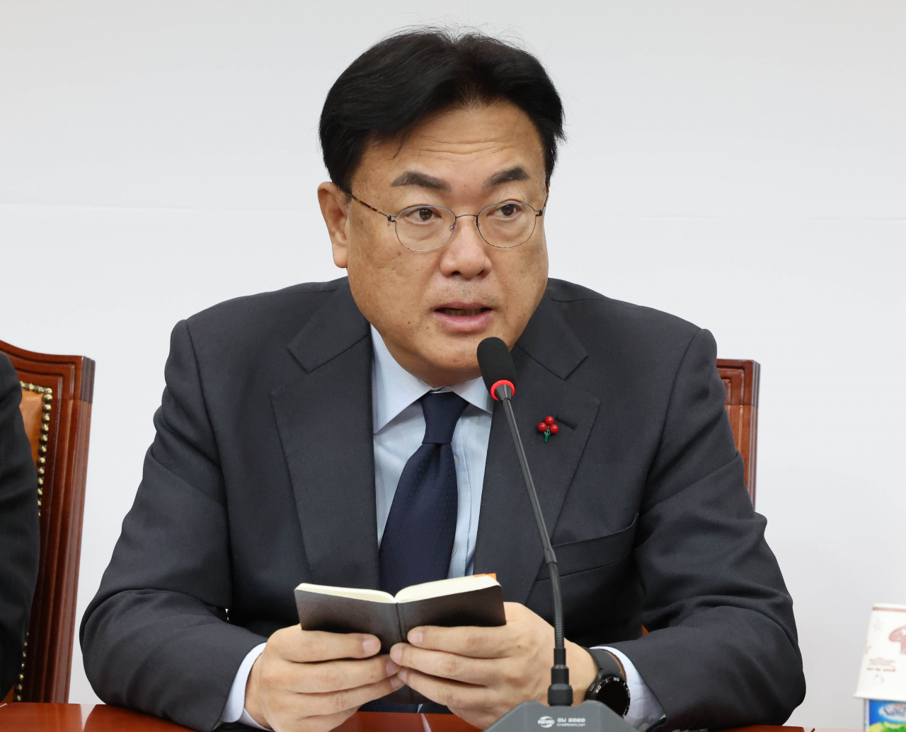 정진석 국민의힘 비상대책위원장이 29일 국회에서 열린 비상대책위원회 회의에서 발언하고 있다. [연합]