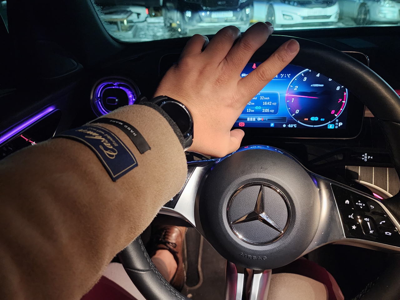 C 200 4MATIC 아방가르드를 직접 타고 왕복 약 150km 거리를 주행했다. 사진은 C 200 아방가르드 운전석에서 촬영했다.