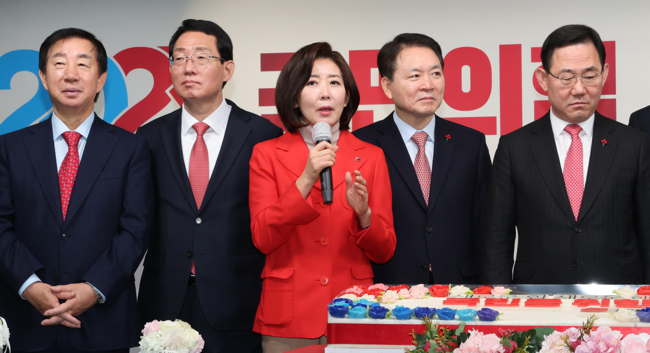 국민의힘 전당대회 출마를 검토중인 나경원 전 의원이 1일 오전 서울 여의도 중앙당사에서 열린 2023 국민의힘 신년인사회에서 인사말을 하고 있다. [연합]