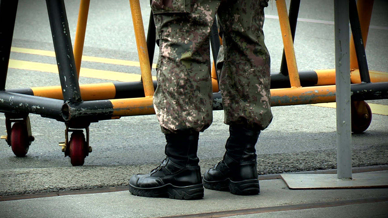 “사단장 냉장고 청소까지…우리가 이삿짐센터냐” 軍부사관 ‘분통’