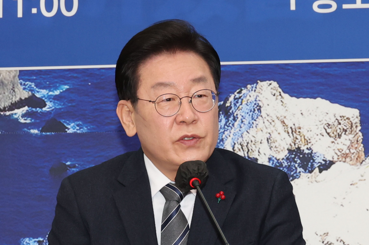 더불어민주당 이재명 대표가 6일 오전 서울 여의도 국회에서 열린 정치혁신위원회 출범식에서 인사말을 하고 있다. [연합]