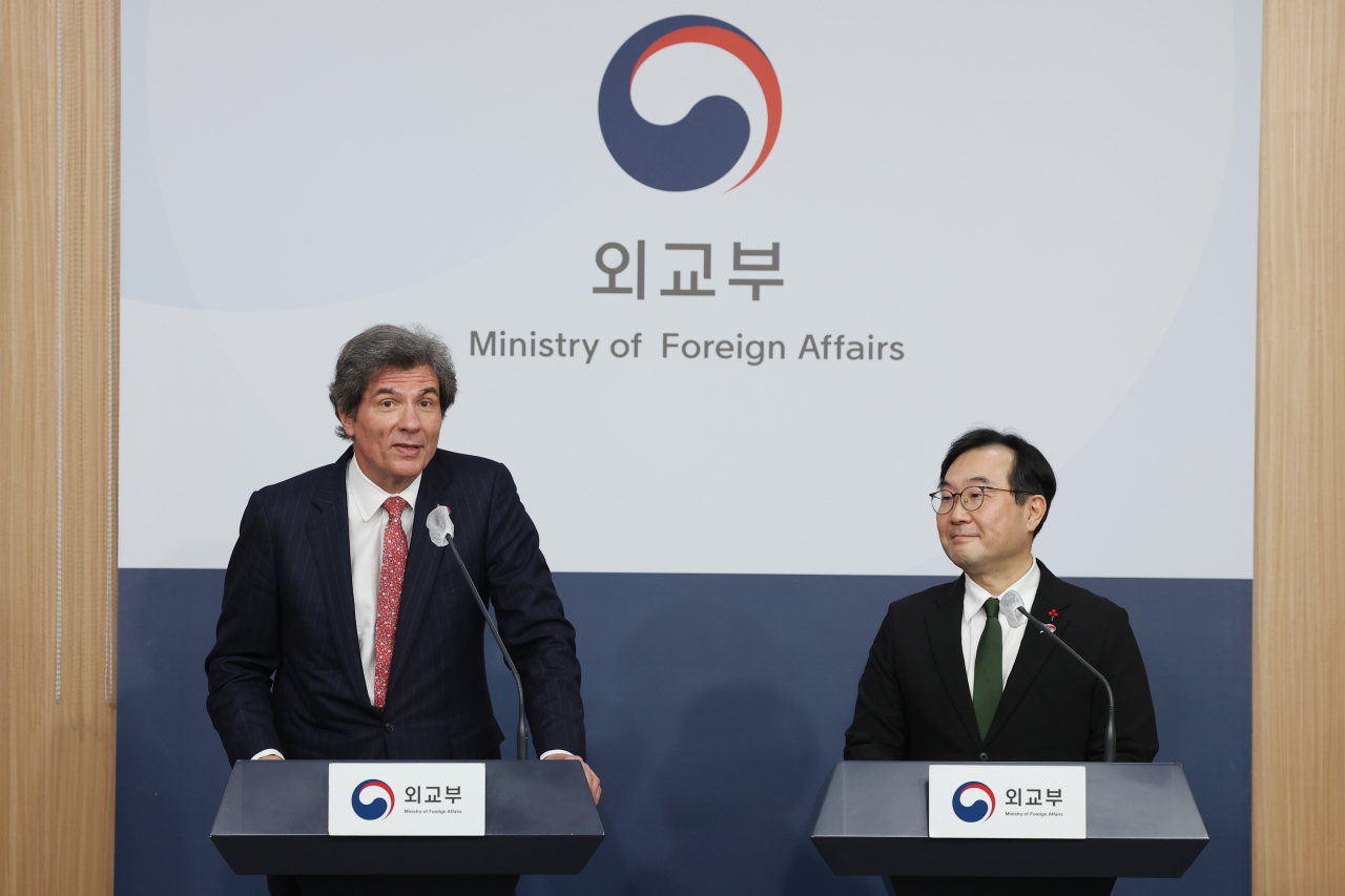 이도훈 외교부 2차관과 호세 페르난데스 미 국무부 차관이 10일 오전 서울 종로구 외교부에서 양자 협의를 마친 뒤 가진 기자회견에서 발언하고 있다. [연합]