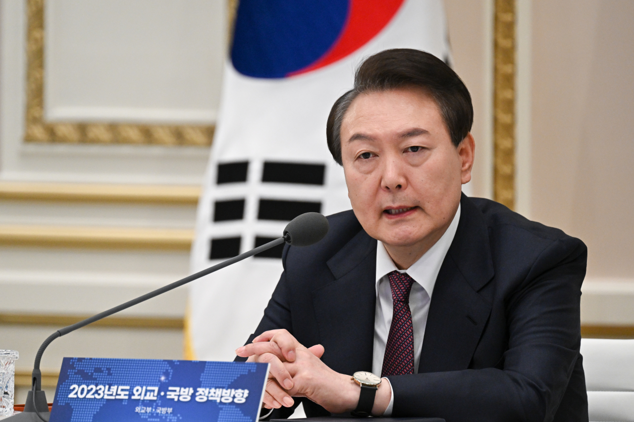 윤석열 대통령이 지난 11일 오전 청와대 영빈관에서 2023년도 외교부-국방부 업무보고에서 발언하고 있다. [연합]