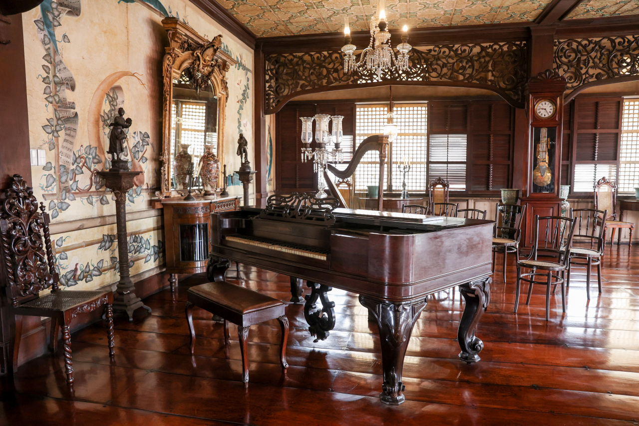 Casa Manila Intramuros offers a glimpse of the colonial lifestyle during the Spanish colonization of the Philippines. (The Blend)